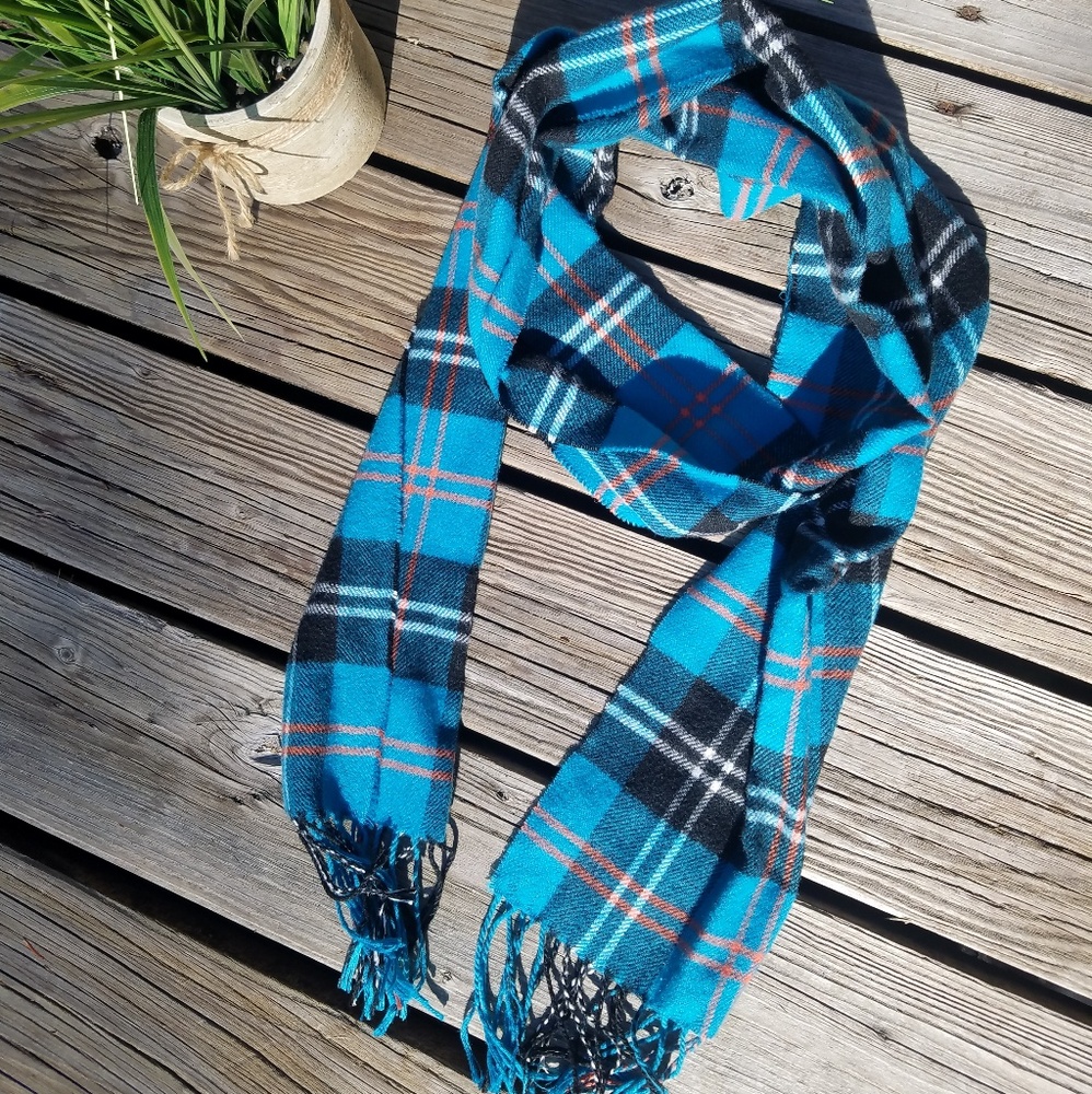 Plaid scarf